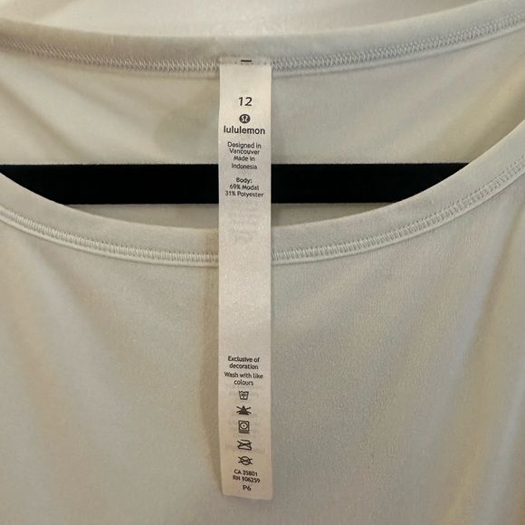 Lululemon Drapey Back top - Picture 2 of 4